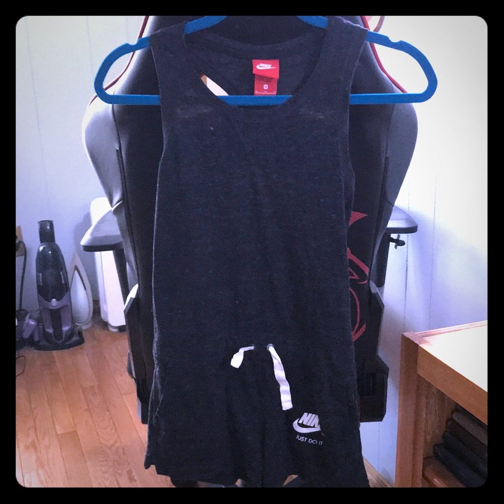 NM Girls NIKE romper sz M